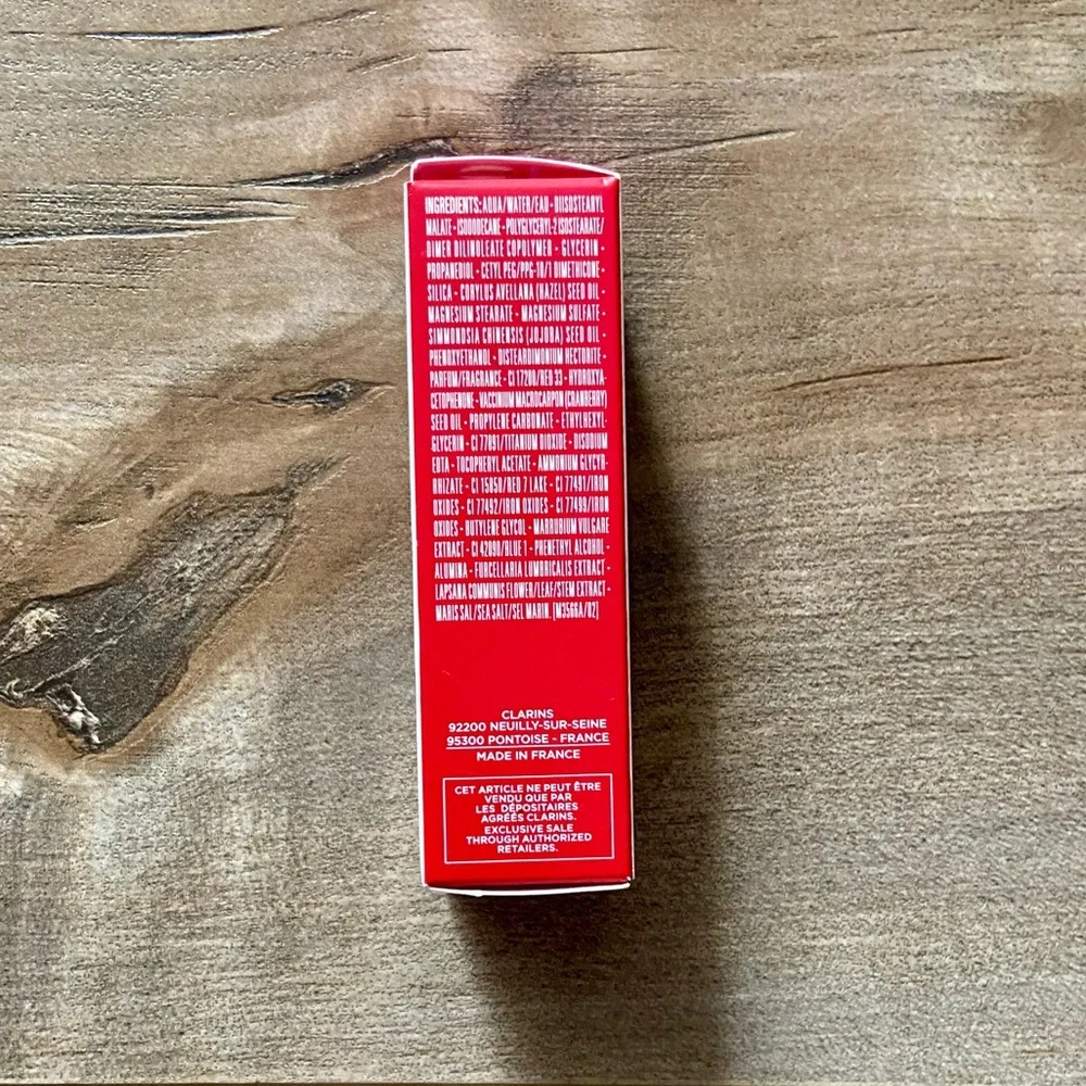 Clarins Paris Lip Comfort Oil Intense - Hydrating Lip Oil in Intense Plum 02